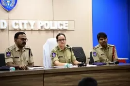 Hyderabad police book 20 trolls tar